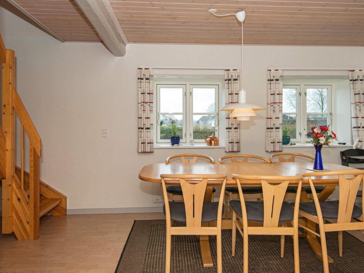 6 Person Holiday Home In Hejls מראה חיצוני תמונה